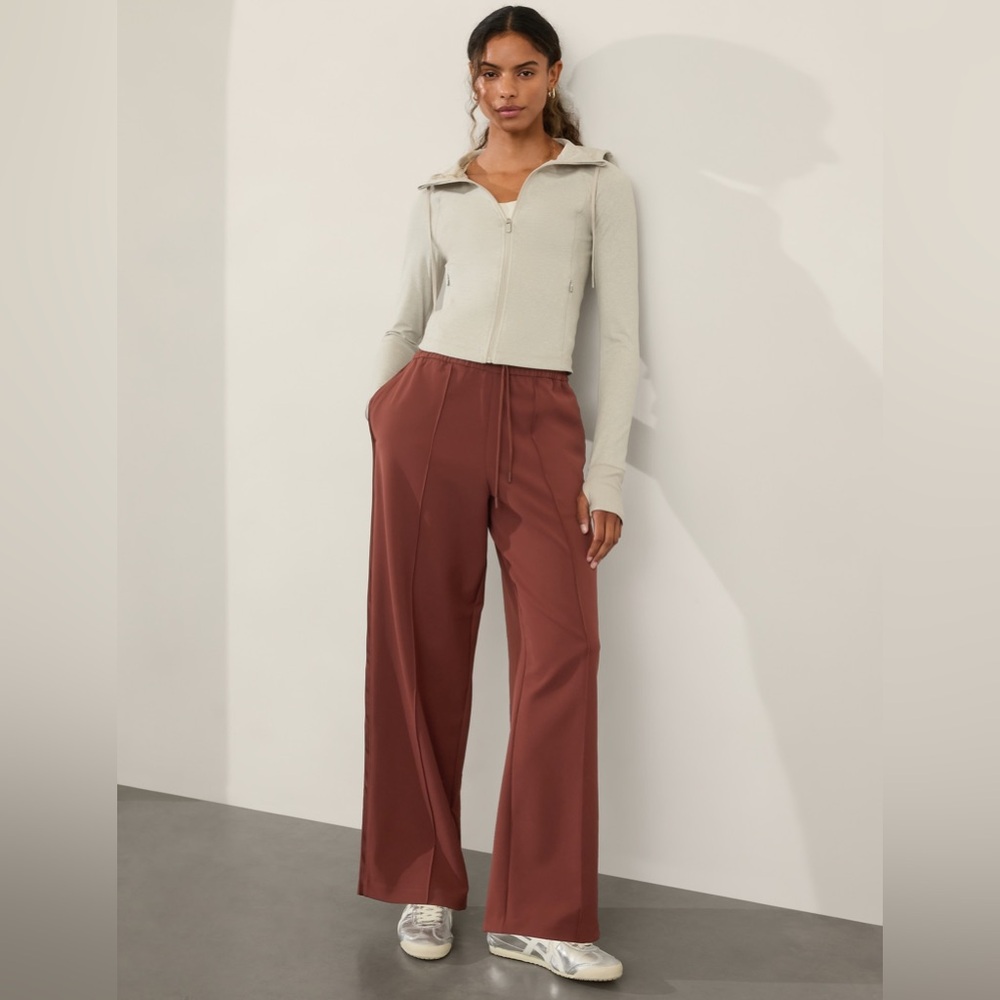 NWT The Athleta Endeavor High Rise Relaxed Wide Leg Pants Small burgundy reddish - Picture 10 of 10